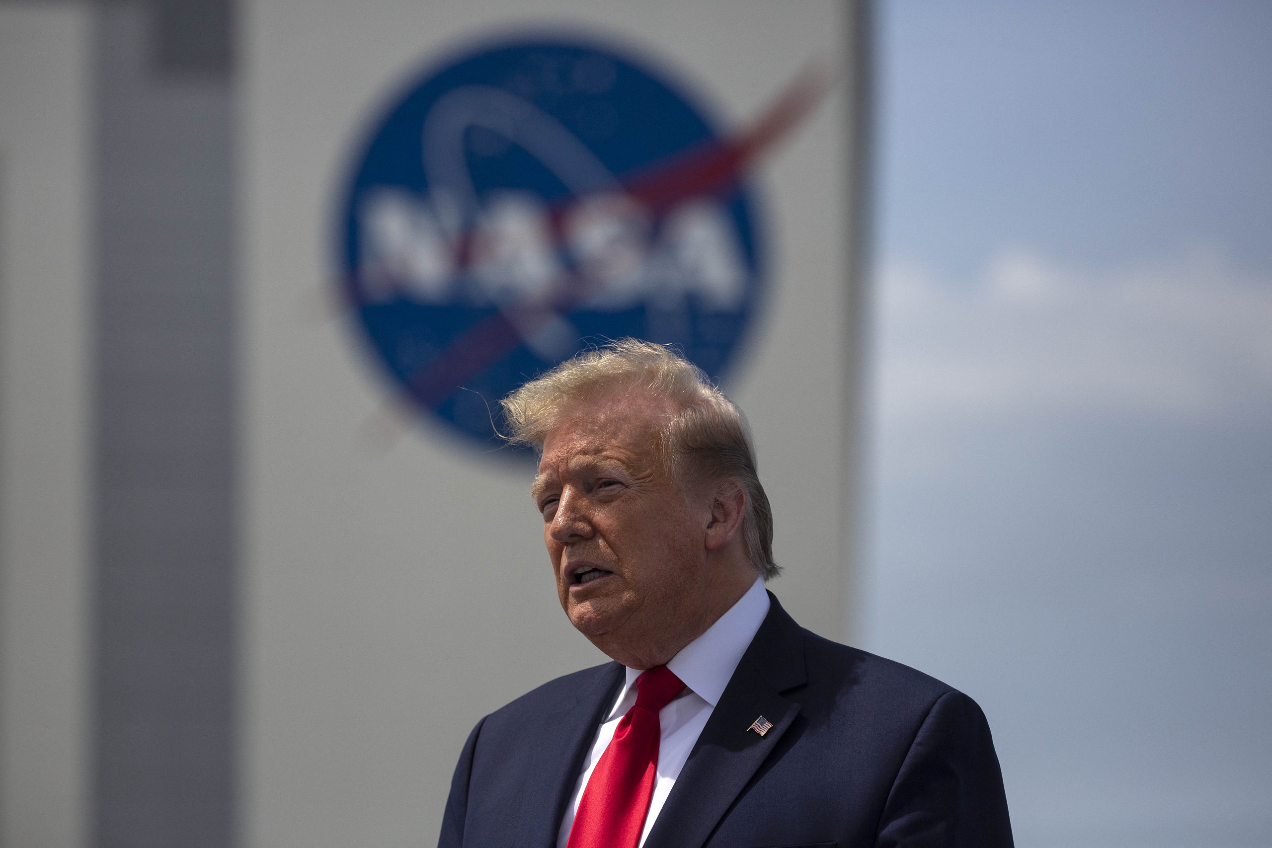 Chờ ông Trump giải bài toán tinh gọn NASA- Ảnh 2.